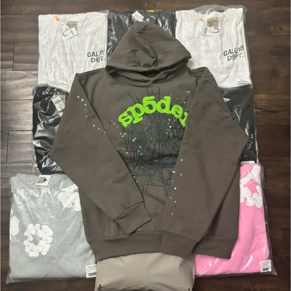 Sp5der Wait Web Hoodie
Slate Grey